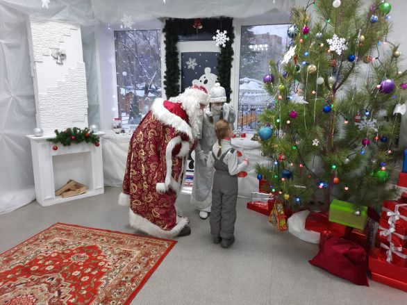 Дед Мороз ждет в гости ребят 