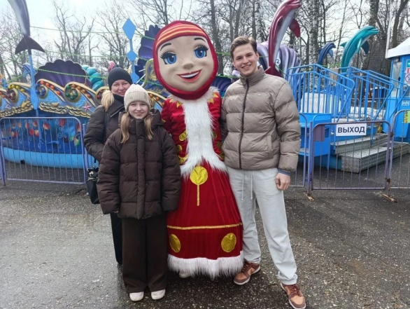 Тёплые улыбки в пасмурный день...