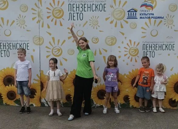 Улыбки гостей стали лучшим украшением дня