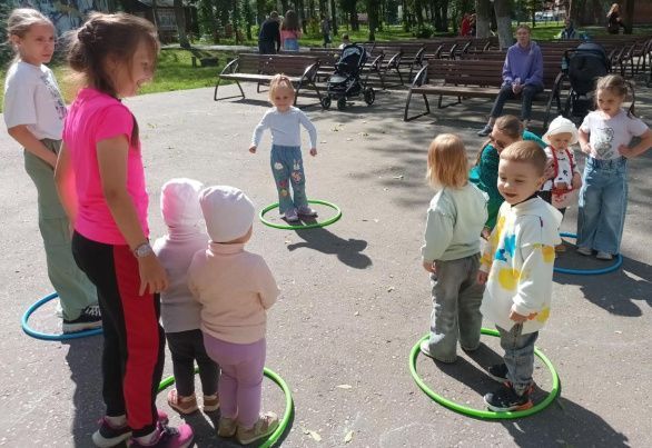 Детский парк наполнился смехом и весельем! Детский парк наполнился смехом и весельем!