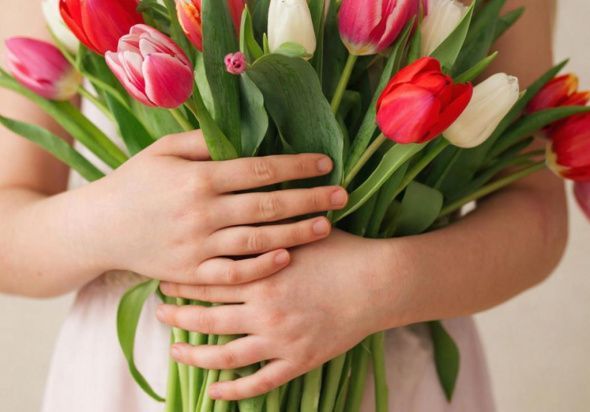 "Женщина - она как время года..."