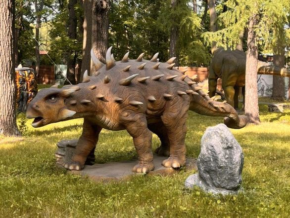 Парк динозавров в парке Белинского  