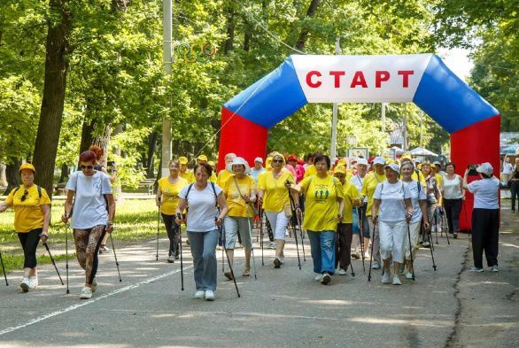 Городской фестиваль скандинавской ходьбы