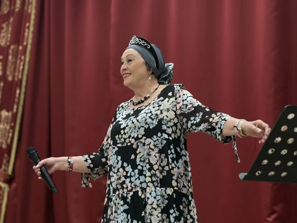 О.Козырева с концертной программой 