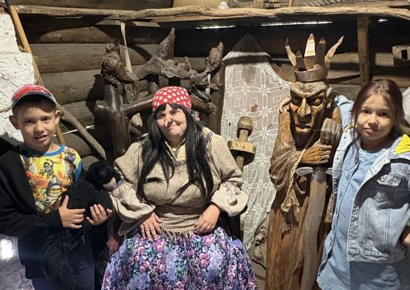 Бабушка Яга снова в Детском парке