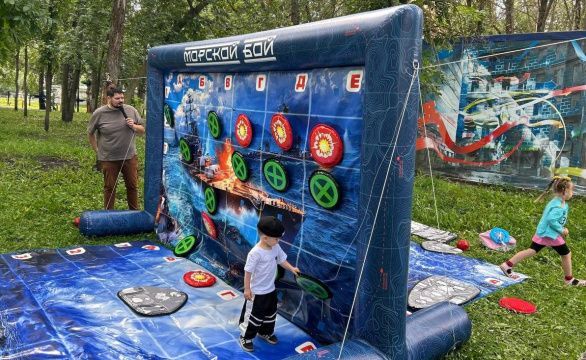 Любители морских приключений собрались для игры