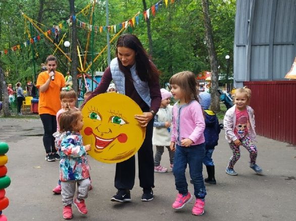 Детский парк "Летняя читалка"