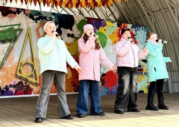 Весна, смех, улыбки и хорошее настроение 