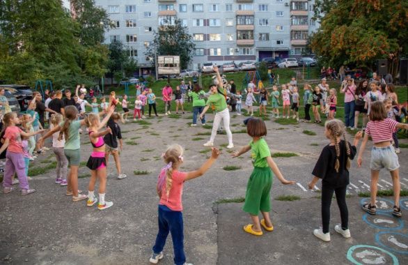 Праздник двора на ул.Кижеватова, 28